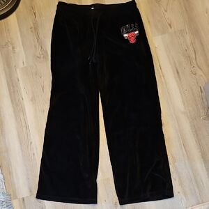 GUC NBA Black Velour Bulls Sweatpants Sz.XL